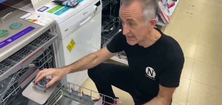 Lavavajillas que limpia mejor arriba que abajo